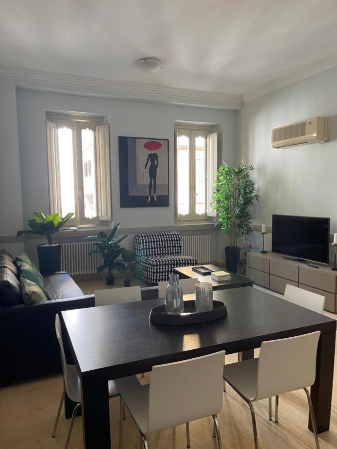 Dimora Storica Palazzo Marescalchi Belli Apartamento Roma Exterior foto