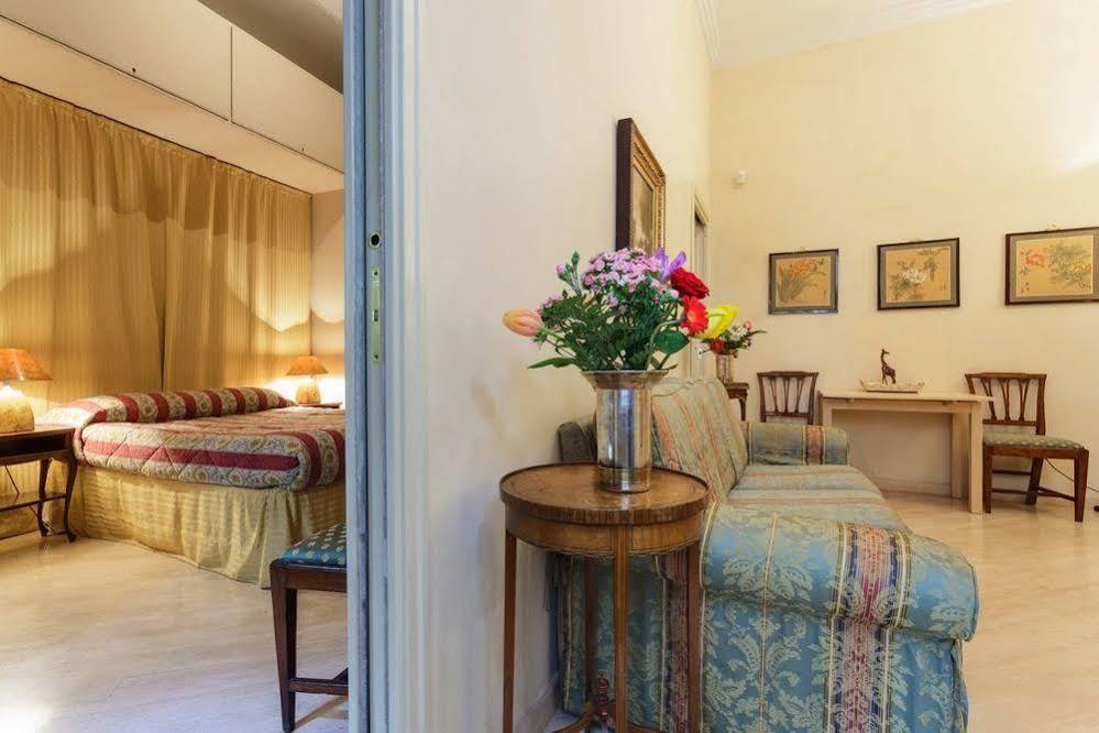 Dimora Storica Palazzo Marescalchi Belli Apartamento Roma Exterior foto