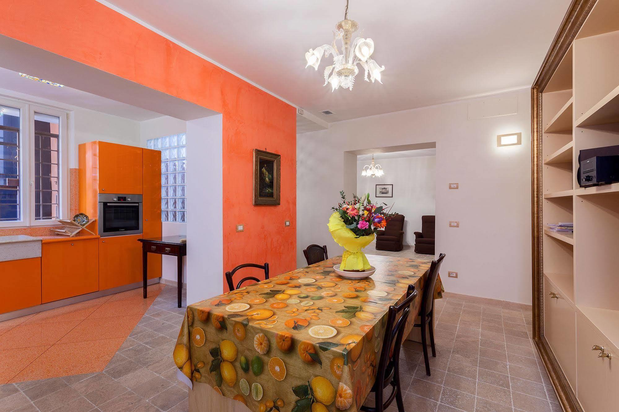 Dimora Storica Palazzo Marescalchi Belli Apartamento Roma Exterior foto